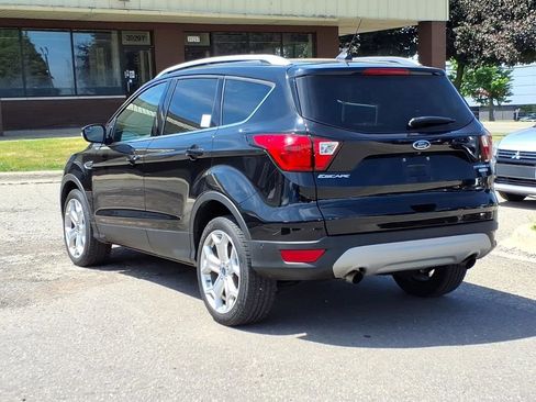 Used 2019 Ford Escape Titanium AWD/4WD image 3