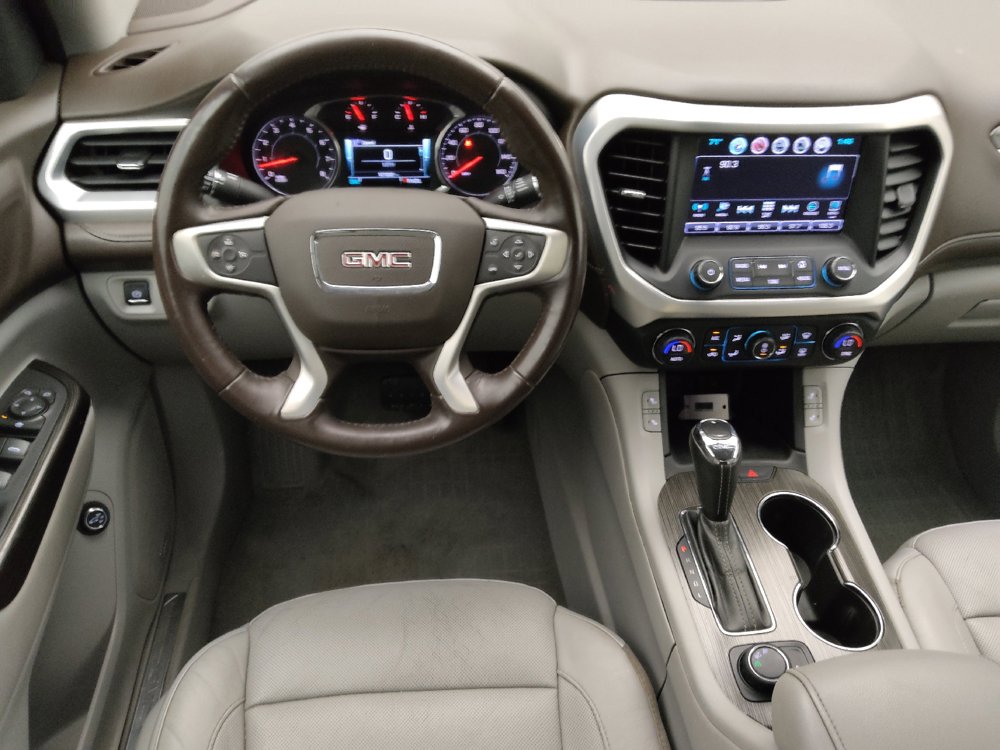 Used 2017 GMC Acadia SLT w/ LPO, Cargo Package FWD image 22