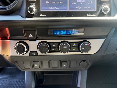 Used 2022 Toyota Tacoma SR AWD/4WD image 23