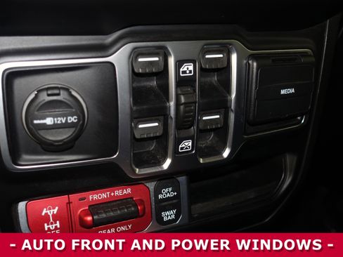 Used 2020 Jeep Gladiator Rubicon image 8