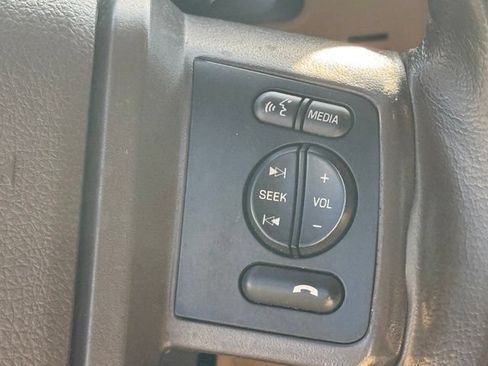 Used 2015 Ford F250 Lariat w/ Lariat Interior Package AWD/4WD image 13