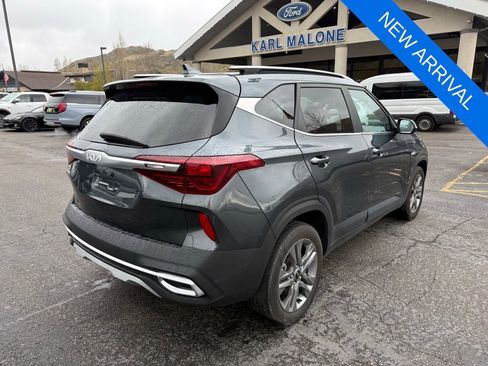 Used 2023 Kia Seltos S AWD/4WD image 4