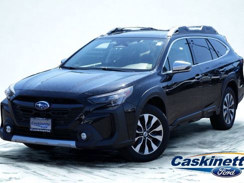 Used 2023 Subaru Outback Touring XT AWD/4WD image 1