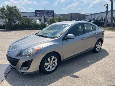 Used 2010 MAZDA MAZDA3 i Touring image 2