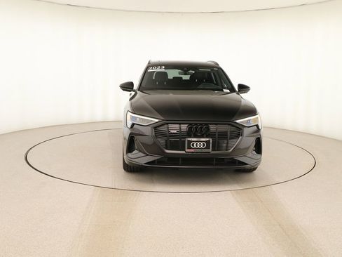 Used 2023 Audi e-tron Chronos w/ Chronos Package image 11