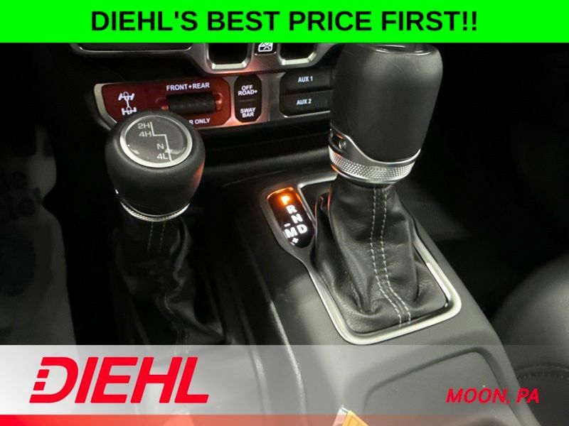 New 2026 Jeep Gladiator Rubicon w/ Steel Power Dome Hood Package AWD/4WD image 32