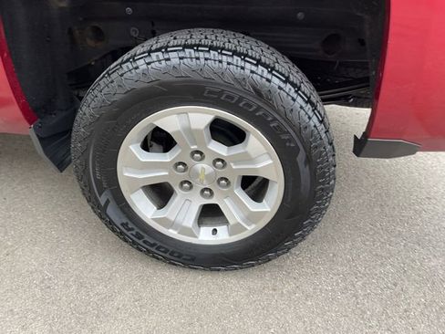 Used 2018 Chevrolet Silverado 1500 LT w/ All Star Edition image 41