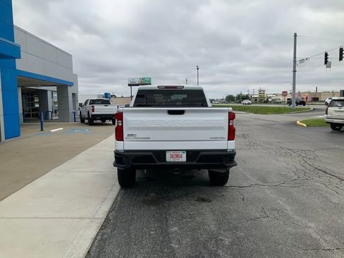 Used 2024 Chevrolet Silverado 1500 Custom Trail Boss AWD/4WD image 8