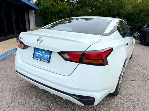 Used 2023 Nissan Altima 2.5 S FWD image 13