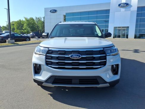 Used 2026 Ford Explorer Active w/ Active Comfort Package RWD image 8