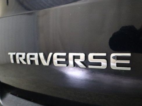 Used 2020 Chevrolet Traverse LT w/ LPO, Floor Liner Package FWD image 24