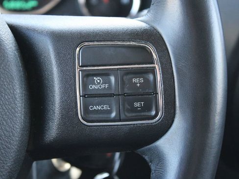 Used 2018 Jeep Wrangler Sport AWD/4WD image 22