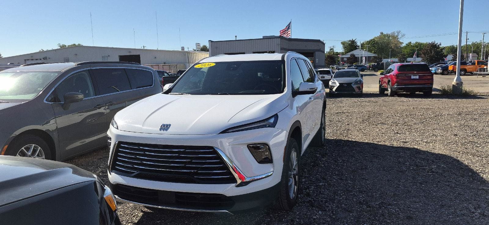 Used 2026 Buick Enclave Preferred FWD image 1
