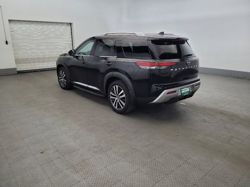 Used 2022 Nissan Pathfinder Platinum w/ Lighting Package (N93) AWD/4WD image 5