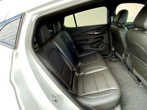 Used 2025 Buick Envista Sport Touring FWD image 23