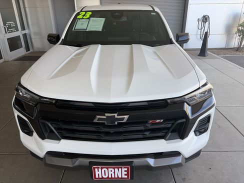 Used 2023 Chevrolet Colorado Z71 w/ Z71 Convenience Package 2 AWD/4WD image 2