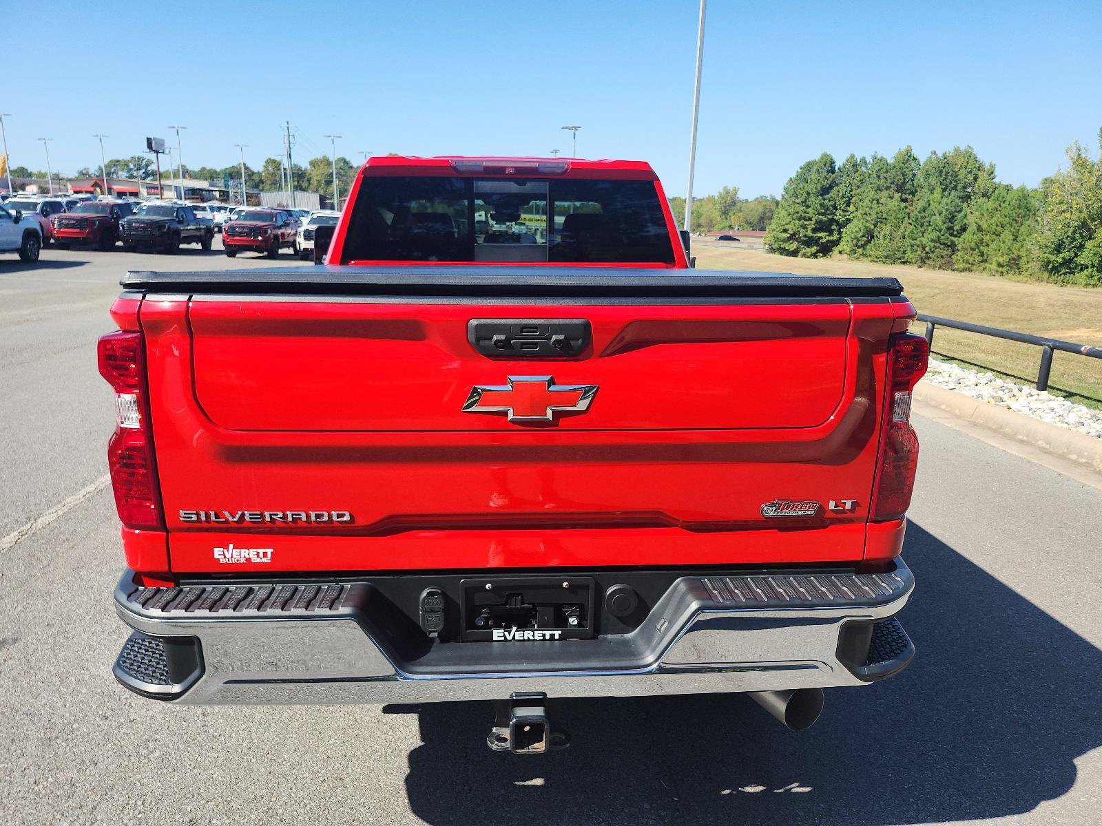Used 2024 Chevrolet Silverado 2500 LT w/ Convenience Package RWD image 5