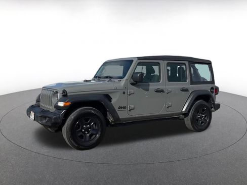 Used 2023 Jeep Wrangler Sport image 7