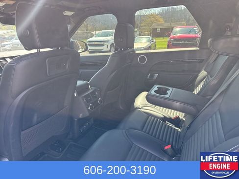 Used 2023 Land Rover Discovery S R-Dynamic image 12