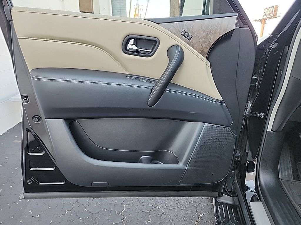 Used 2023 INFINITI QX80 Premium Select w/ Cargo Package AWD/4WD image 31