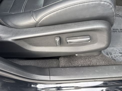 Used 2020 Honda CR-V EX-L image 16