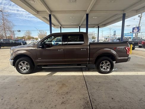 Used 2015 Ford F150 XLT w/ Equipment Group 302A Luxury image 6