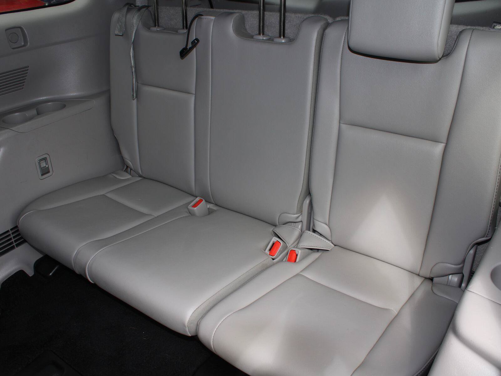 Used 2019 Toyota Highlander XLE AWD/4WD image 19