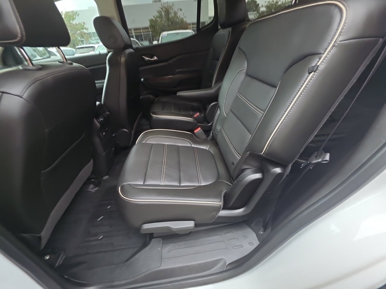 Used 2020 GMC Acadia Denali w/ Trailering Package AWD/4WD image 17
