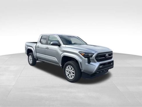 Used 2024 Toyota Tacoma SR5 image 8