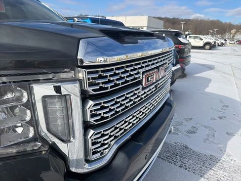 Used 2022 GMC Sierra 2500 Denali w/ Denali Ultimate Package image 9
