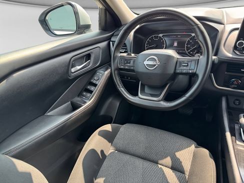 Used 2025 Nissan Rogue SV AWD/4WD image 20