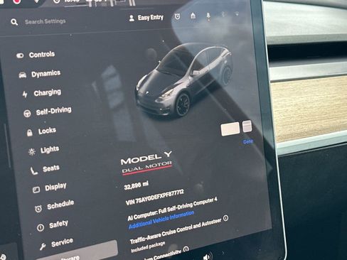 Used 2023 Tesla Model Y Performance AWD/4WD image 22