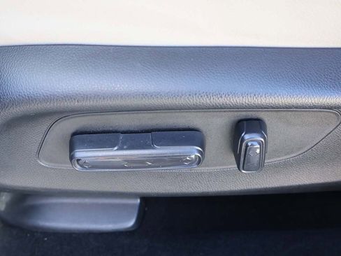 Used 2024 Honda HR-V EX-L image 34