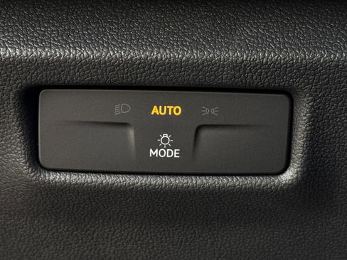 New 2026 Volkswagen Tiguan S FWD image 21