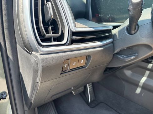 Certified 2026 Kia Sorento SX Prestige w/ Olive Brown Leather Package AWD/4WD image 6