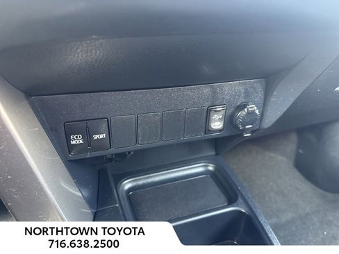 Used 2018 Toyota RAV4 XLE w/ Plus Extra Value Package AWD/4WD image 31