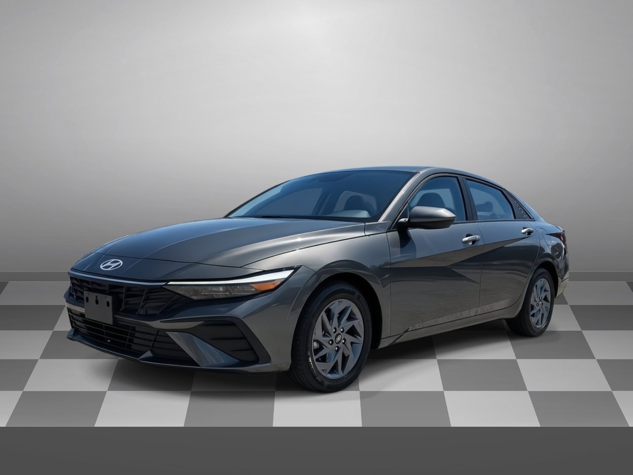 Used 2024 Hyundai Elantra SEL FWD image 3