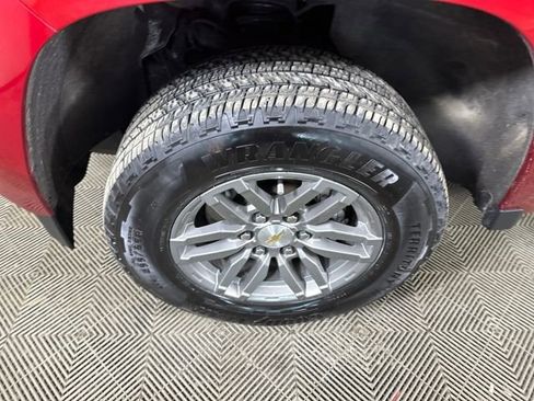 Used 2023 Chevrolet Colorado LT w/ LT Convenience Package image 10