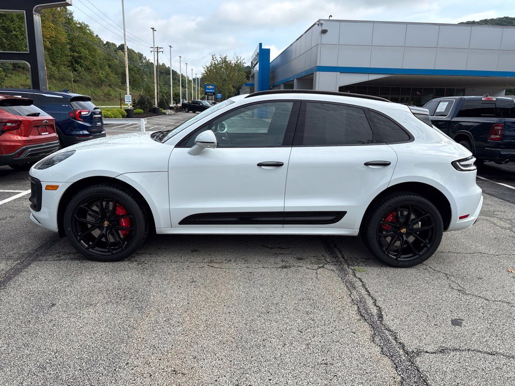 Used 2022 Porsche Macan GTS AWD/4WD image 2