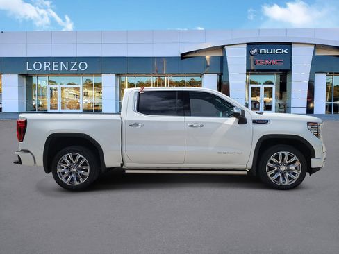 Used 2024 GMC Sierra 1500 Denali AWD/4WD image 4