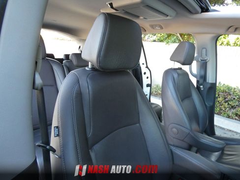 Used 2019 Honda Odyssey EX-L image 31