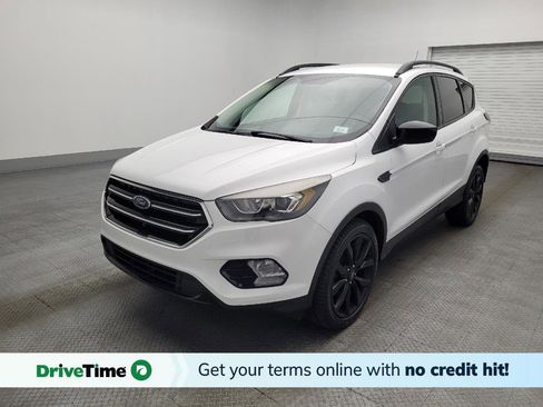 Used 2019 Ford Escape SE image 1