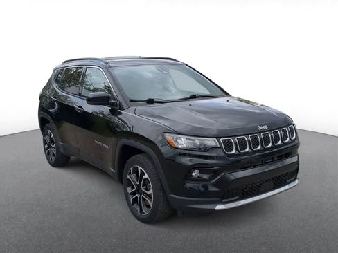 Used 2023 Jeep Compass Limited w/ Sun and Sound Group AWD/4WD image 2