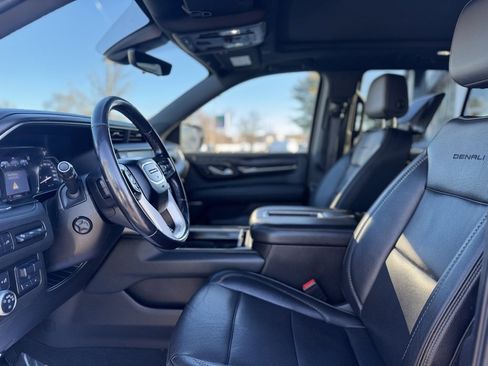 Used 2021 GMC Yukon Denali w/ Denali Ultimate Package image 16