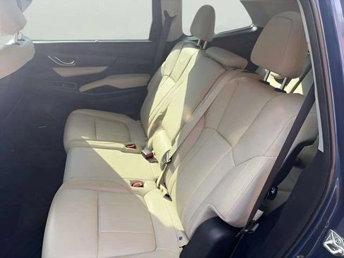 Used 2021 Subaru Ascent Limited w/ Technology Package AWD/4WD image 8