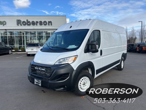 Used 2025 RAM ProMaster 2500 w/ Storage Group image 1