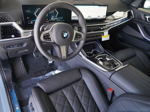 New 2027 BMW X7 xDrive40i w/ M Sport Package AWD/4WD image 12