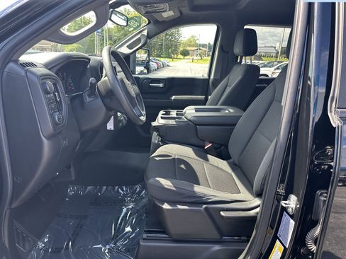Certified 2021 Chevrolet Silverado 2500 Custom w/ Custom Value Package AWD/4WD image 13
