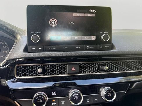 Used 2023 Honda Civic Sport image 13