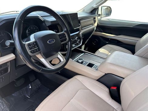 Used 2024 Ford Expedition Max Limited RWD image 9